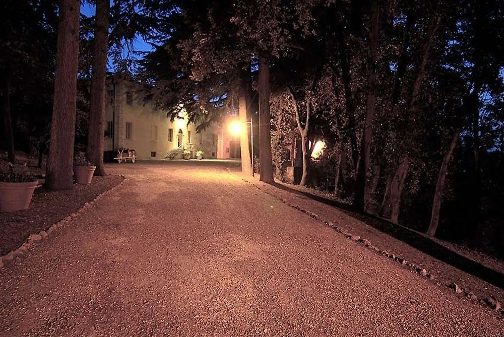 אתר נופש מלון פיזה Granaio Borgo Di Colleoli