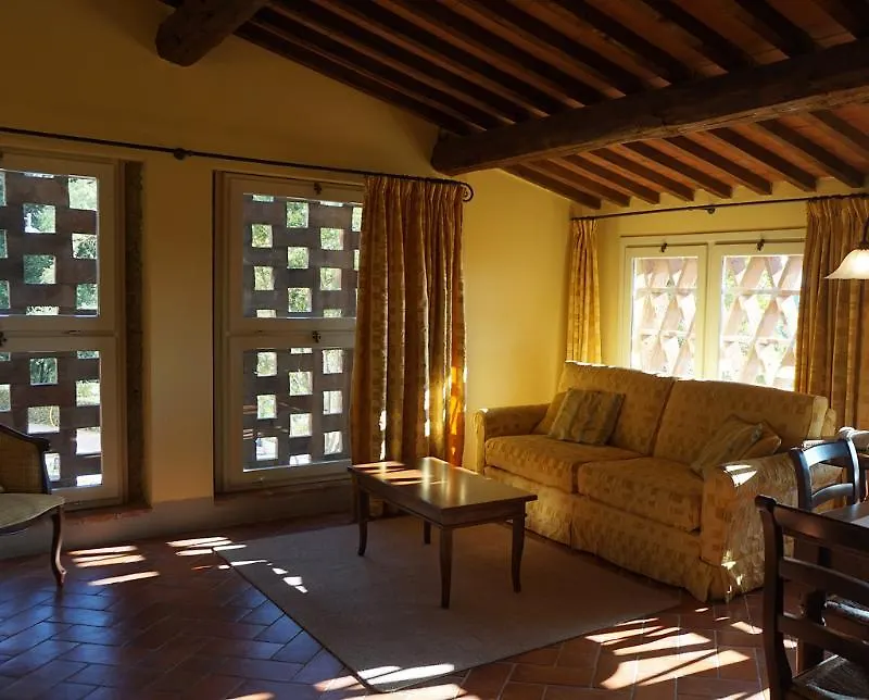 מלון פיזה Granaio Borgo Di Colleoli 3*,  איטליה