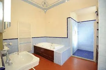 Hotel Granaio Borgo Di Colleoli Pisa 3*,  Italia