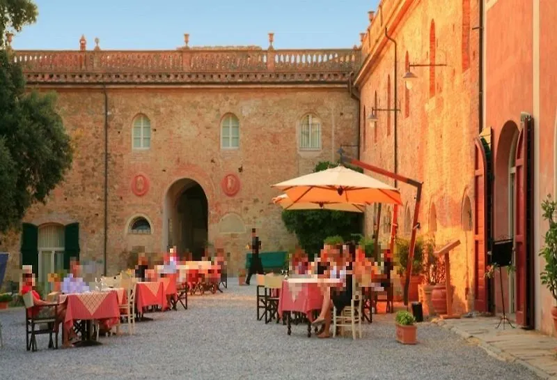 Granaio Borgo Di Colleoli Hotel Pisa Resort
